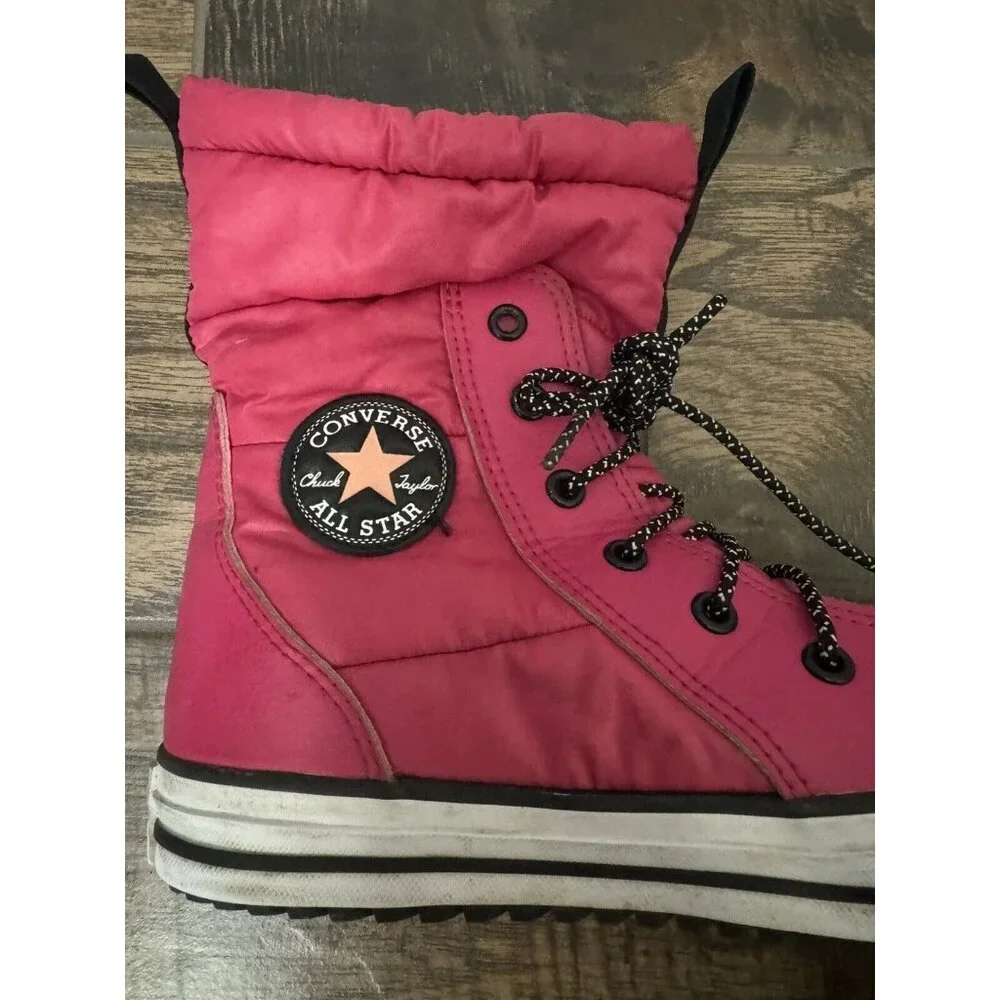 Converse Juniors Sz 3 Water Repellent Chuck Taylor All Star Boot HI 669334C Pink